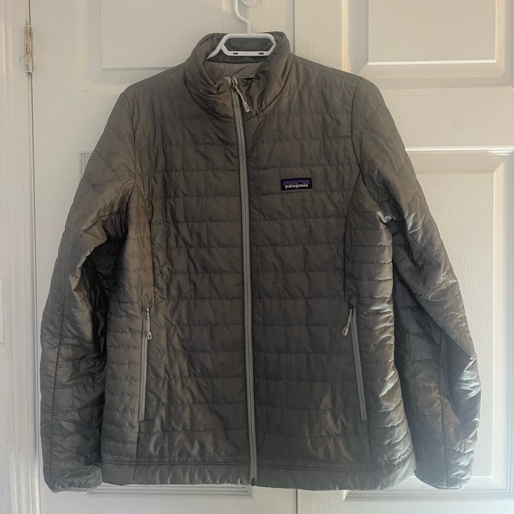 Patagonia nano puff grey